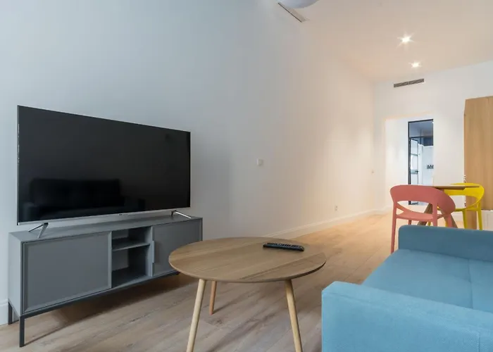 Modern Bright- Studio -Chueca